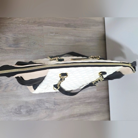 Betsey Johnson Quilted Colorblock Tote Bag - Gently Used - Picture 10 of 14